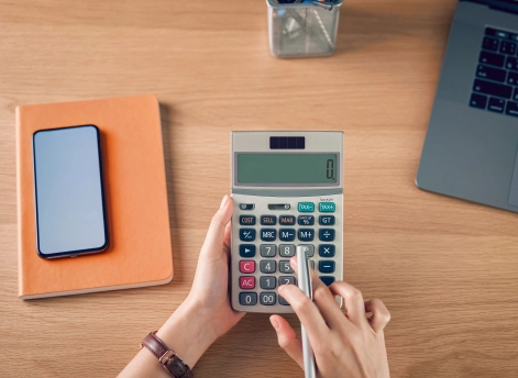 Calculator calculating